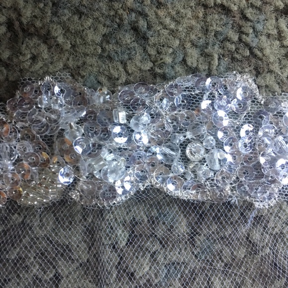 Brand new Alfred Angelo wedding gown style 2511 - Picture 8 of 8